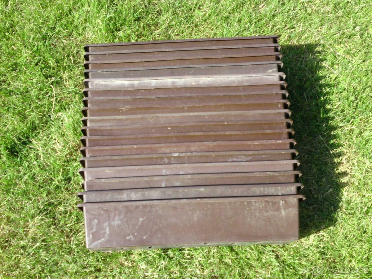 Plastové truhlíky - 4