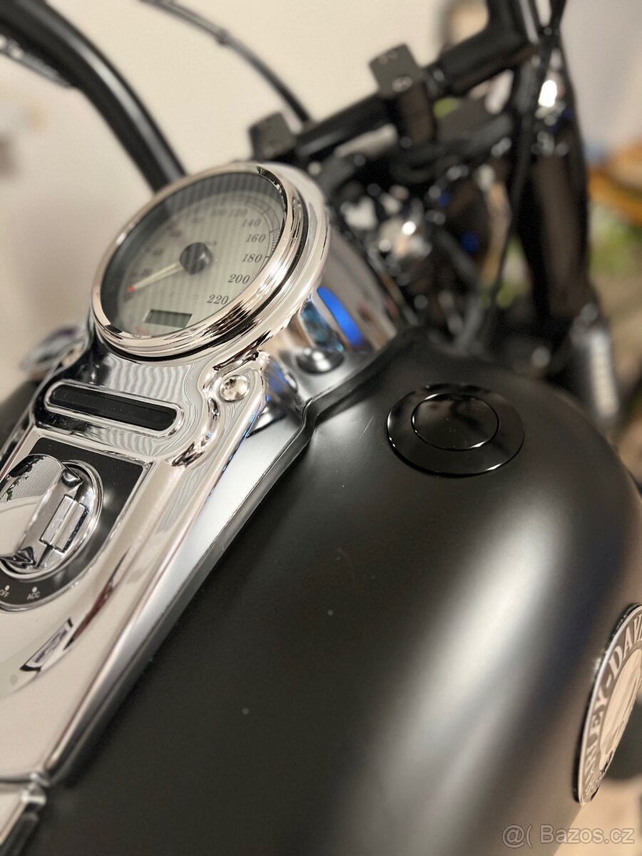 Víčko nádrže Harley-Davidson - 4