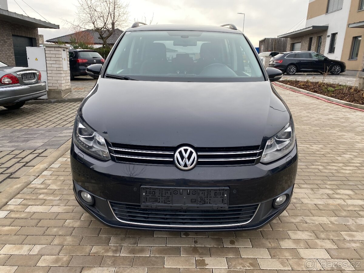 VW Touran 1.6 TDI, DSG, r.v. 2015, nová STK, tažné, Webasto - 4