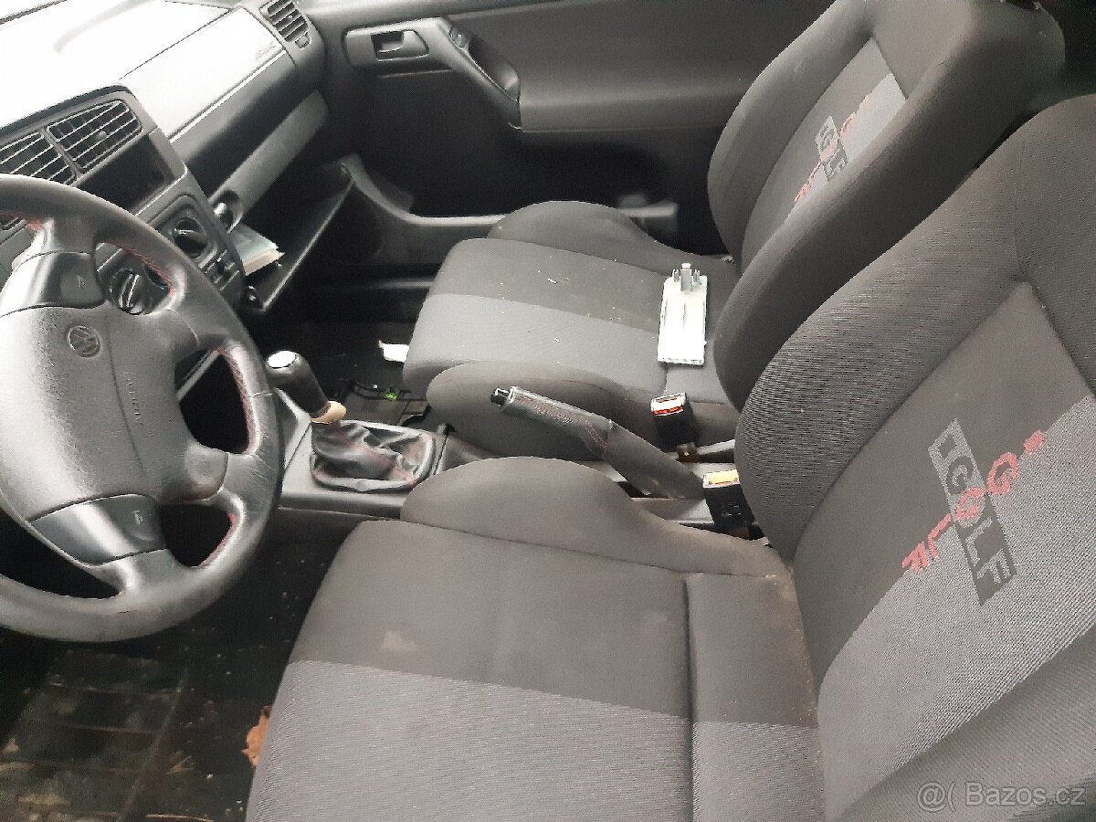 GOLF CABRIO DÍLY - 4