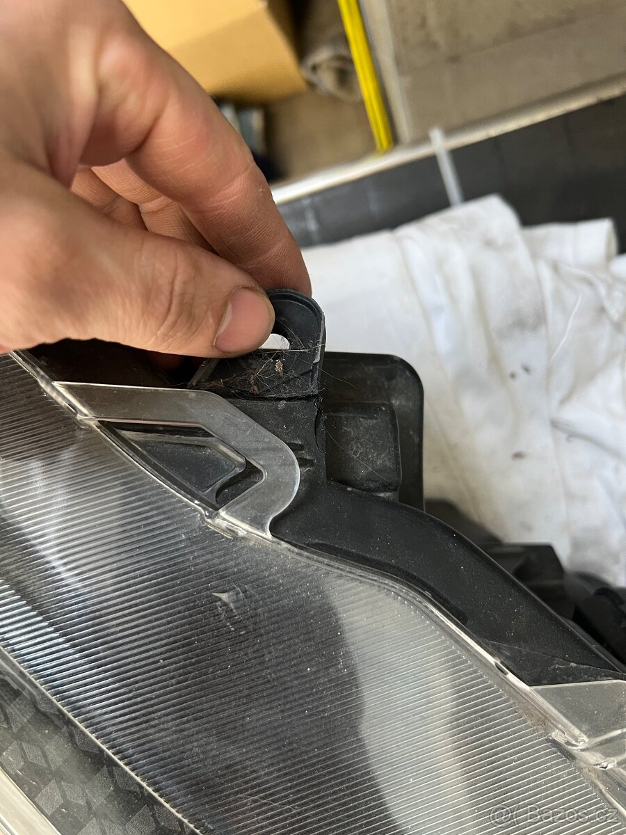 Přední světla Toyota Yaris - 4