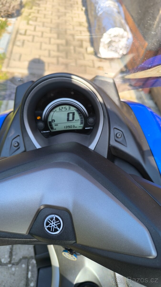 Yamaha NMax 125 - 4