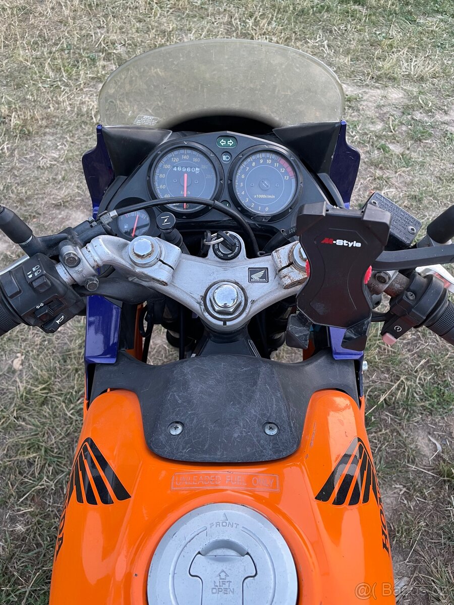 Honda CBR 125R - 4