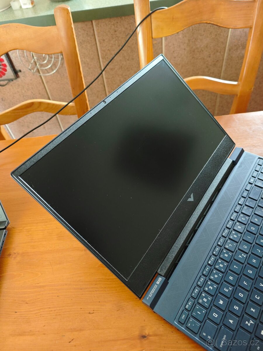 VICTUS by HP 15-fb0910nc Performance Blue - 4