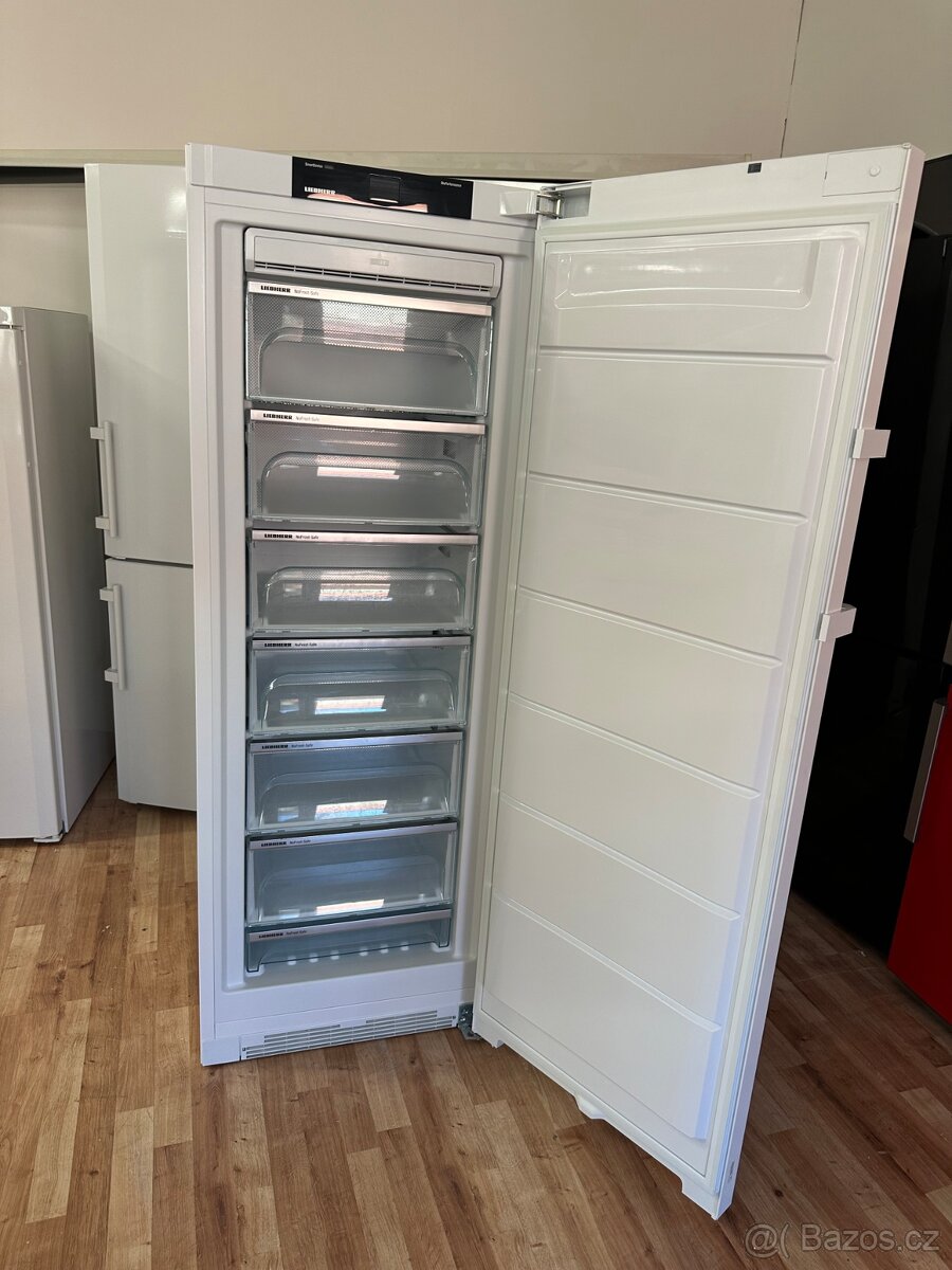 Mrazák Liebherr (132) - 4