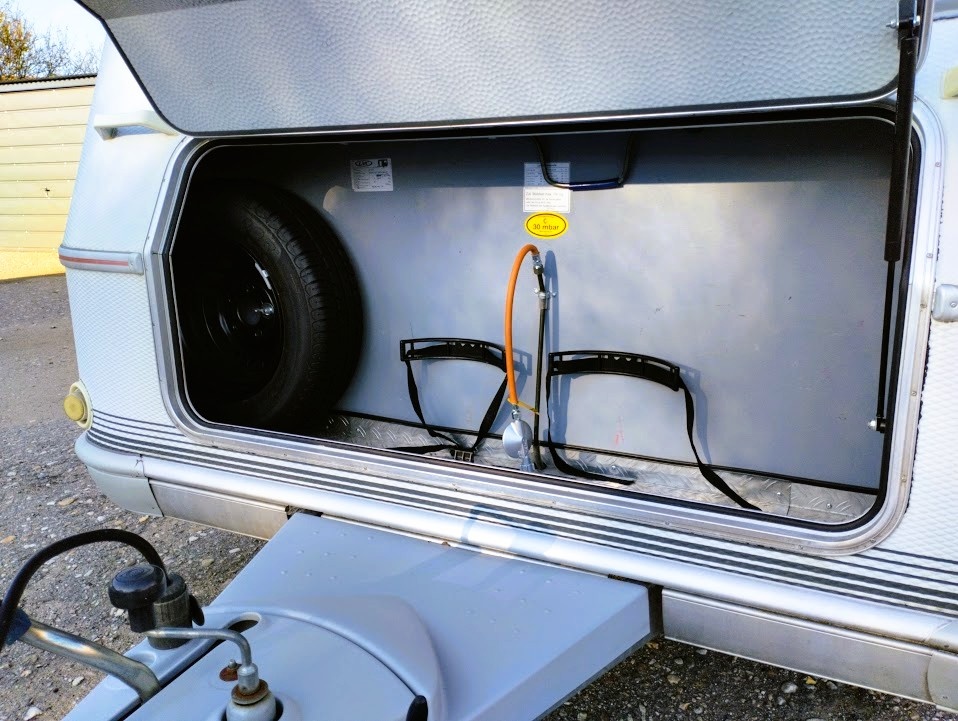 LMC MÜNSTERLAND 490 P | rok.v. 2006 | hmotnost 1450 kg - 4