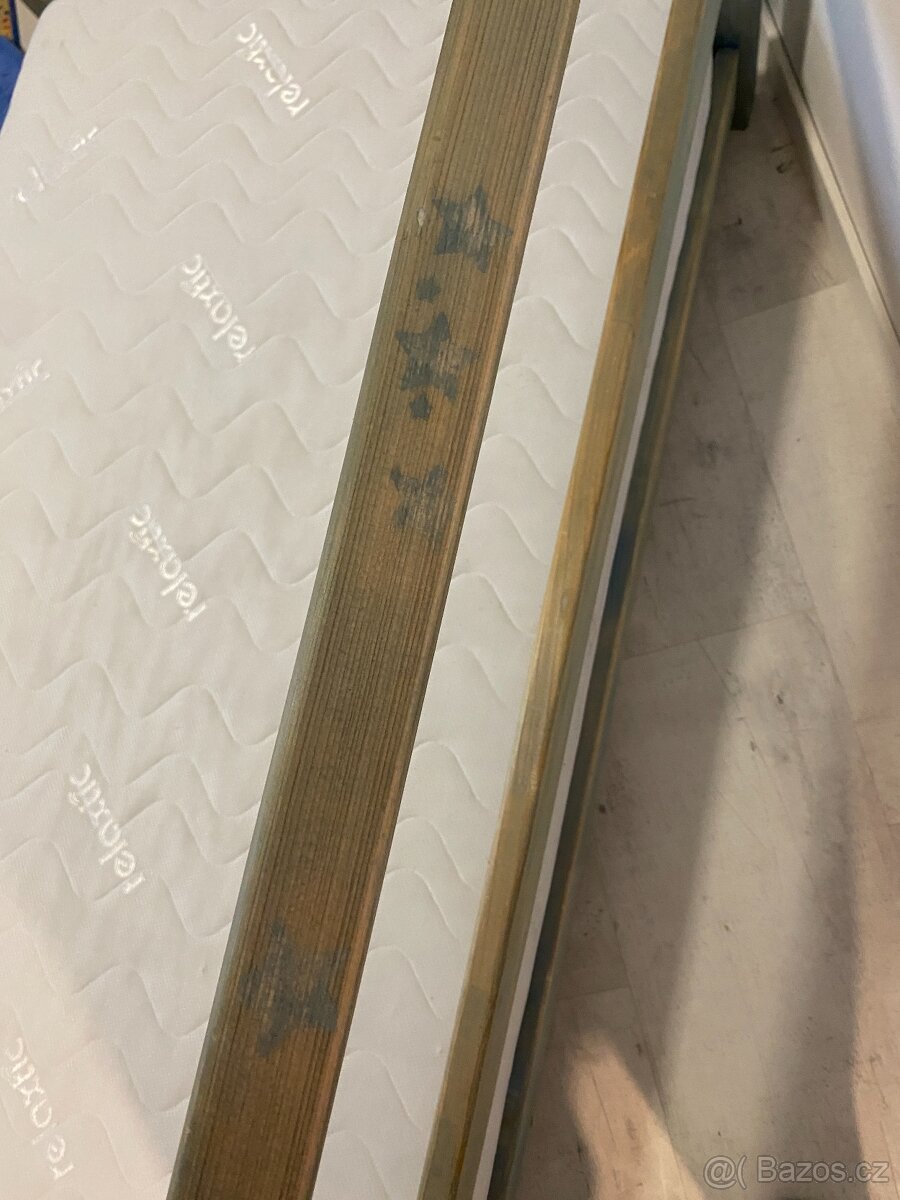 Prodám dětskou postel DOMEK 200x90cm - 4