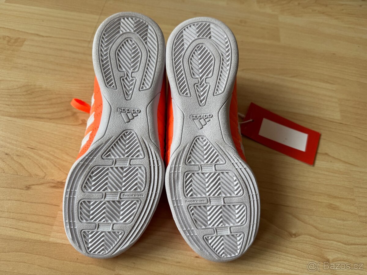 NOVÉ sálové tenisky Adidas vel. 35 - 4