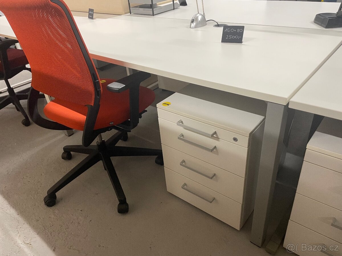 Kancelářské stoly - 4