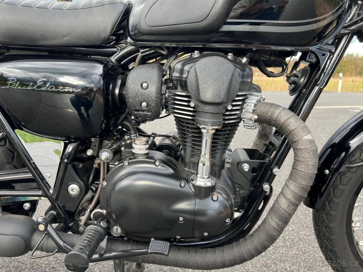 Kawasaki W 800 2126 km - 4