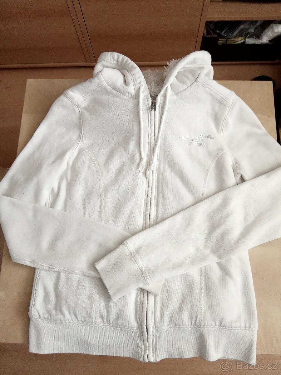 Mikina s kapucí uvnitř kožíšek - 4