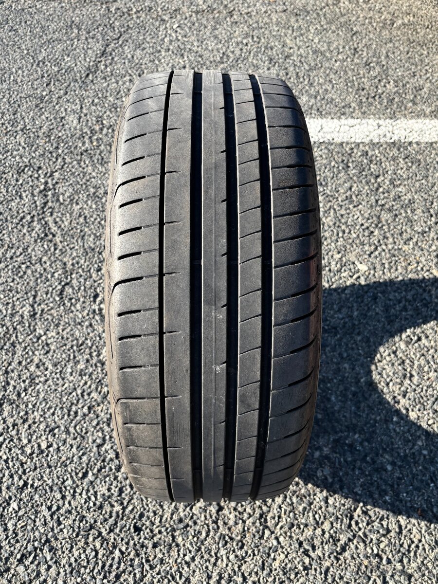 Goodyear Eagle F1 SuperSport 225/45R18 91Y - 4