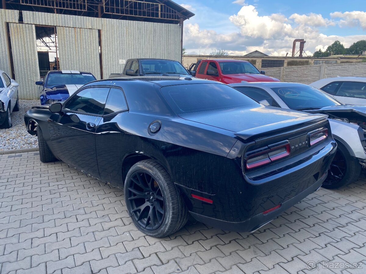 Dodge Challenger 5.7 HEMI 2017 - 4