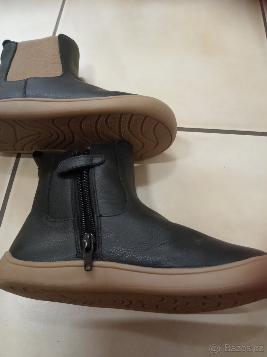 Prodáme krásné dívčí boty vel 31 - 4