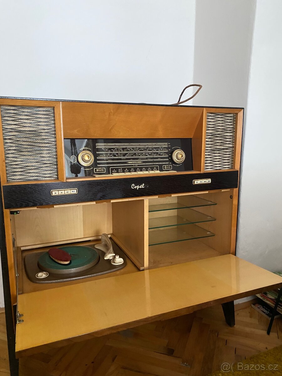 Starožitné rádio s gramofonem Tesla Copélia - 4