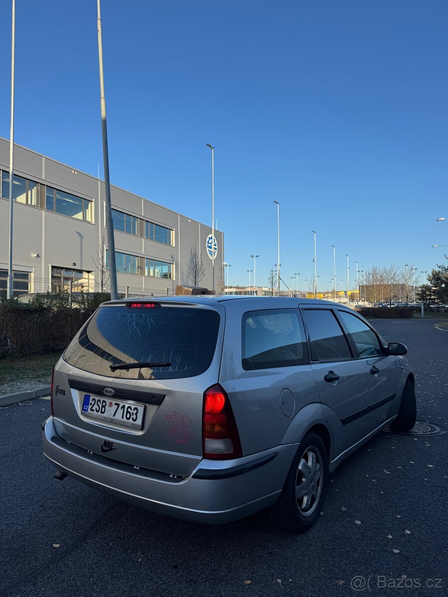 Ford Focus. 1.8d - 4