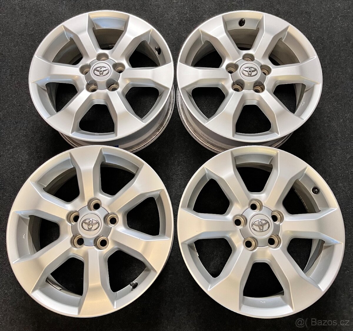 Toyota RAV4 3.generace originál alu disky - ET45 - 4
