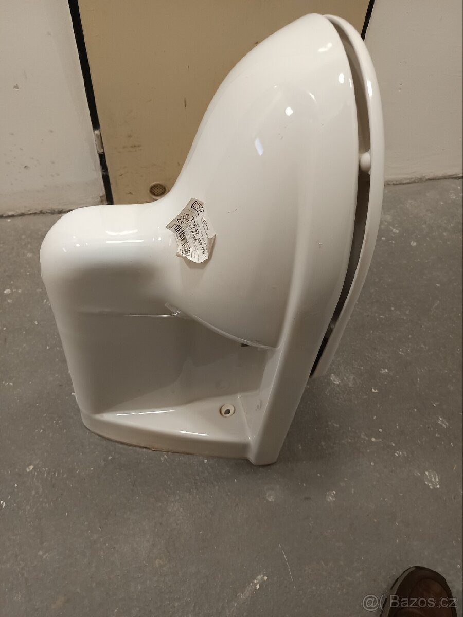 Závěsná, bezbariérová WC mísa Jika Deep
- 4