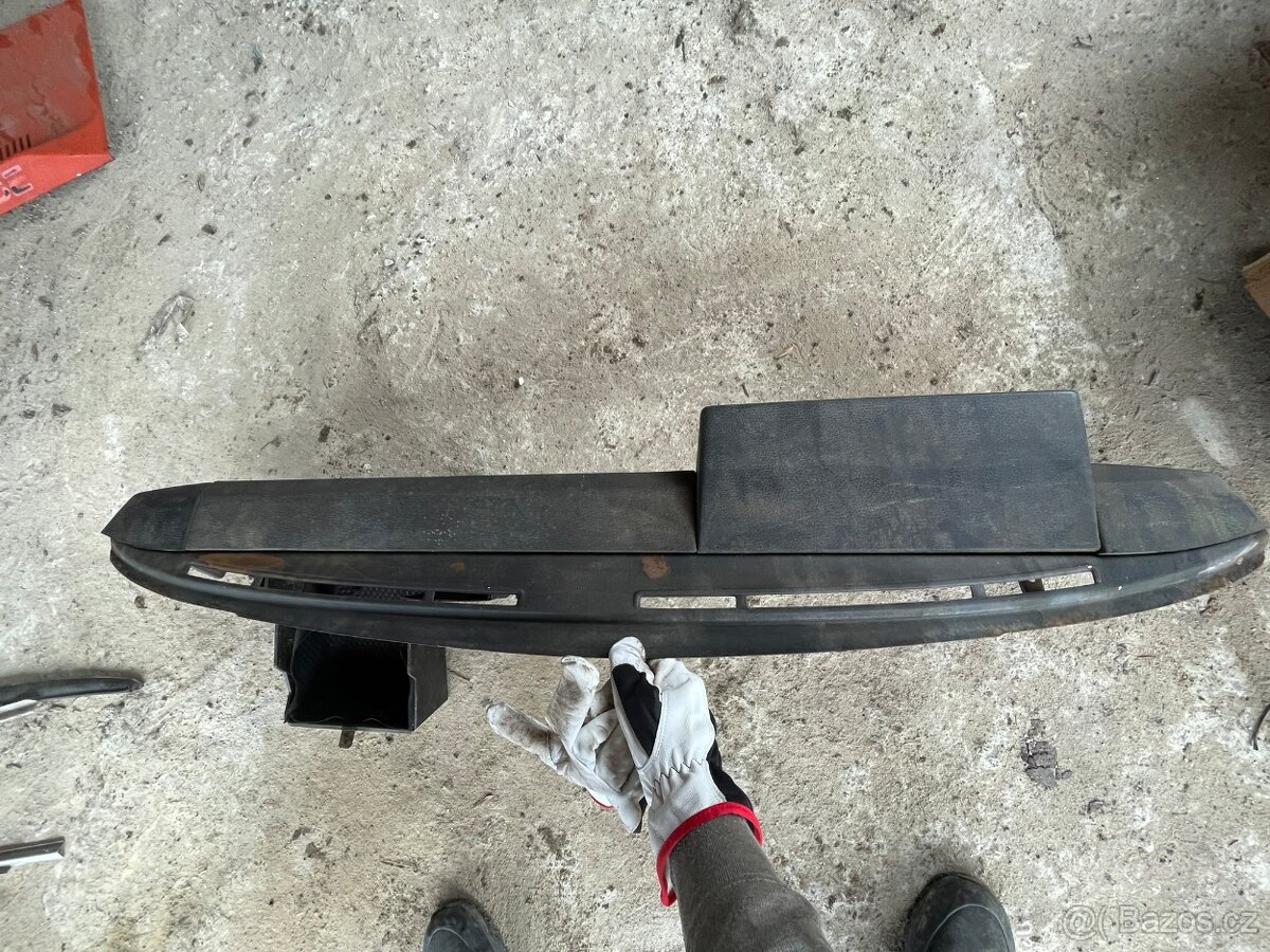 Škoda garde - palubovka - 4