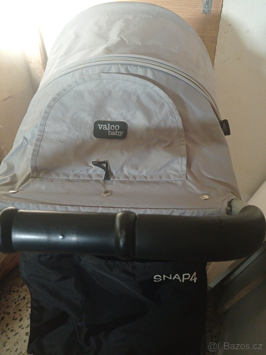 Kočárek Valco Snap 4 - nefunkční brzda - 4