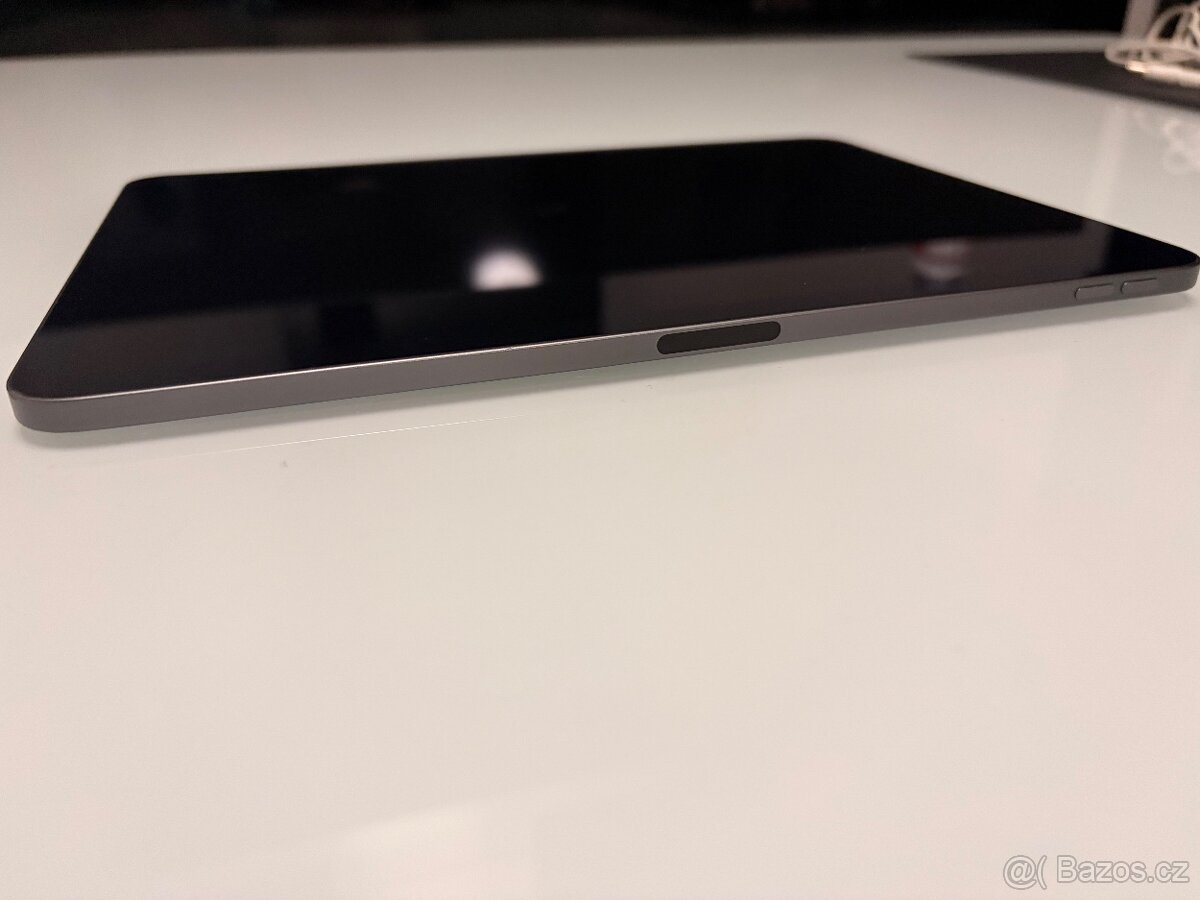 Apple iPad Air 5 2022 - 4