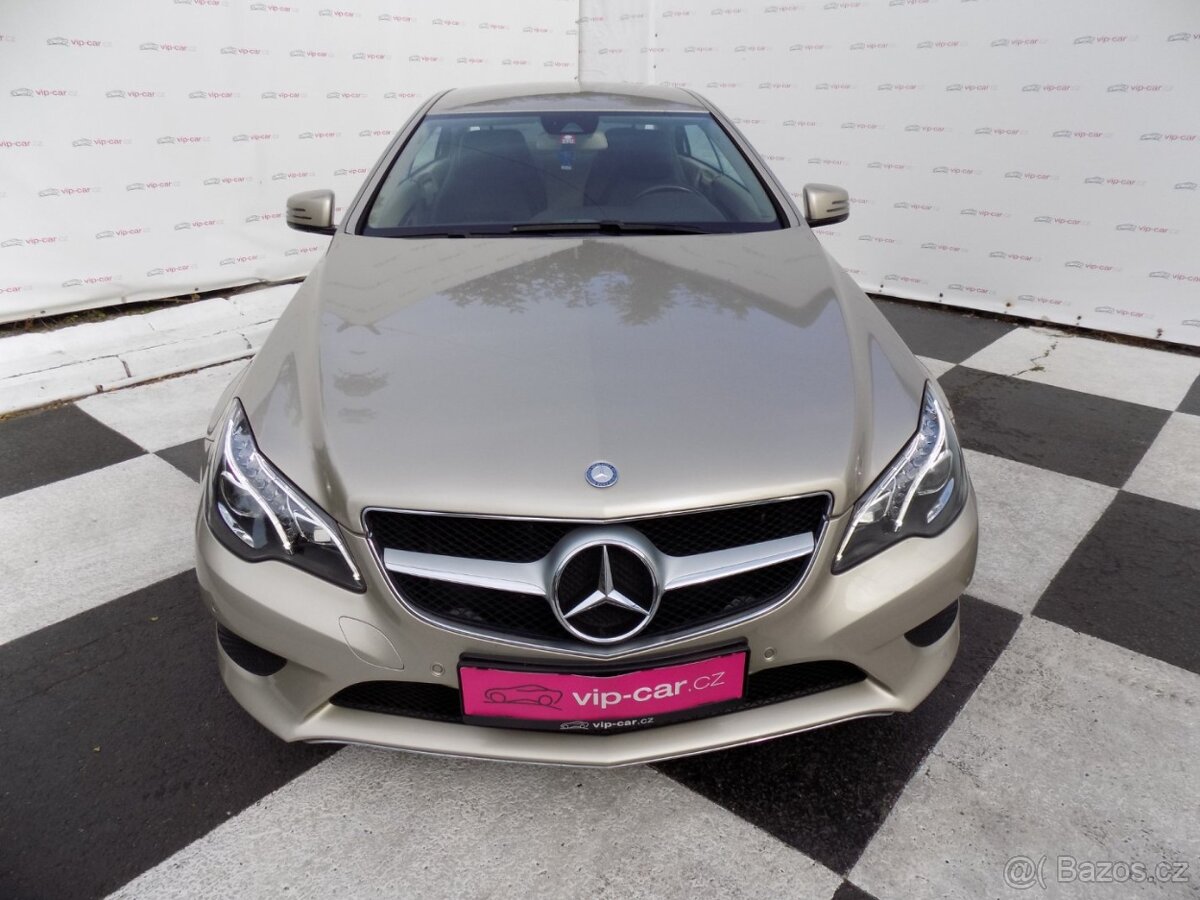 Mercedes-Benz Třídy E 220d Coupé/Full-Led/NAVI/ - 4