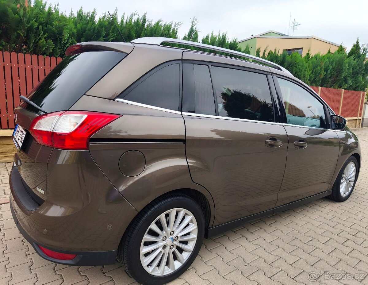 Ford C-MAX GRAND 1.0 92kW najeto pouze 124 000km - 4