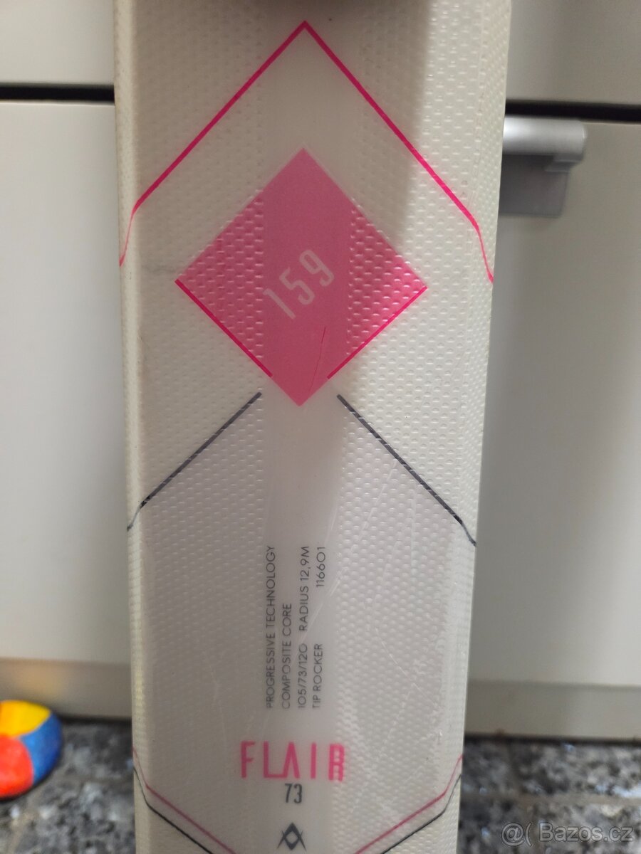 Sjezdové carvingové lyže Volkl Flair v délce 159 cm - 4