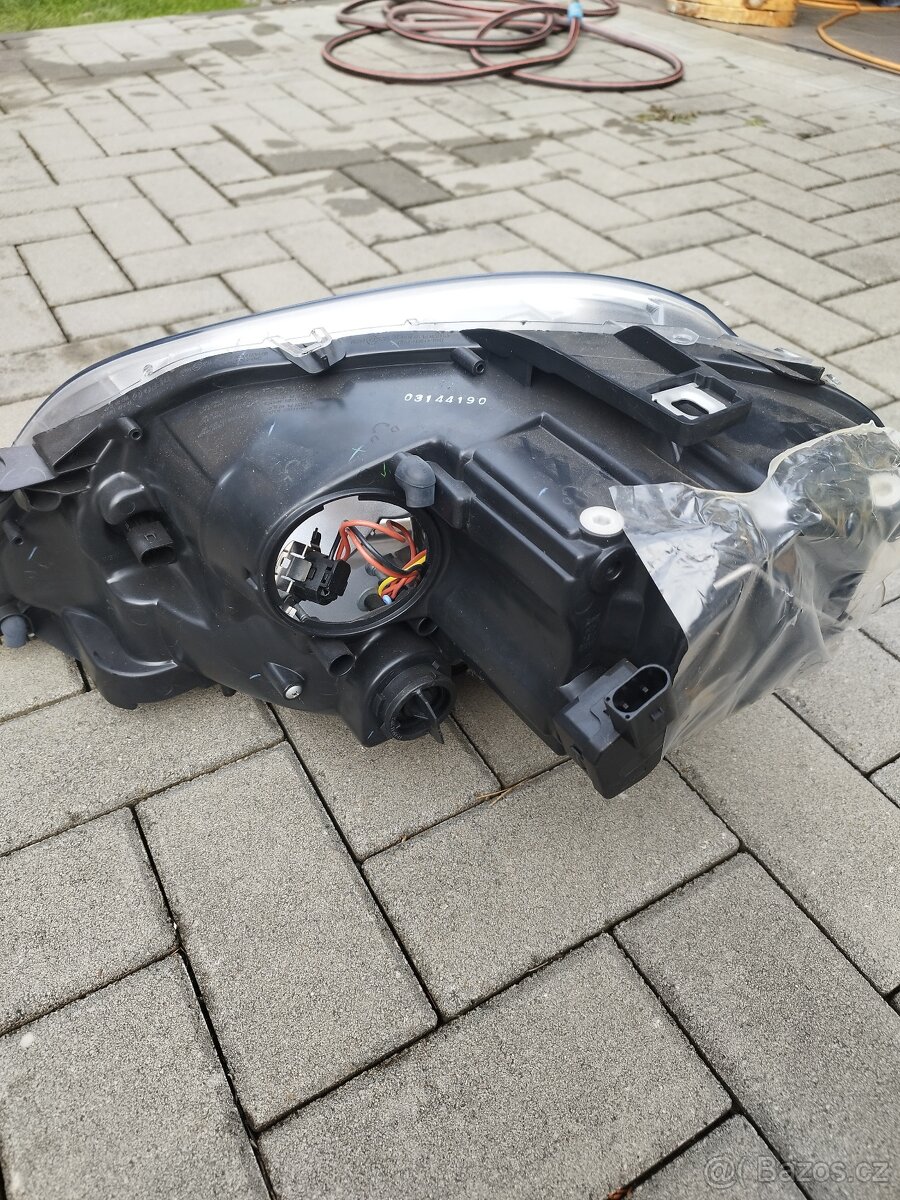 Mercedes-Benz ML 350, přední světlo - 4