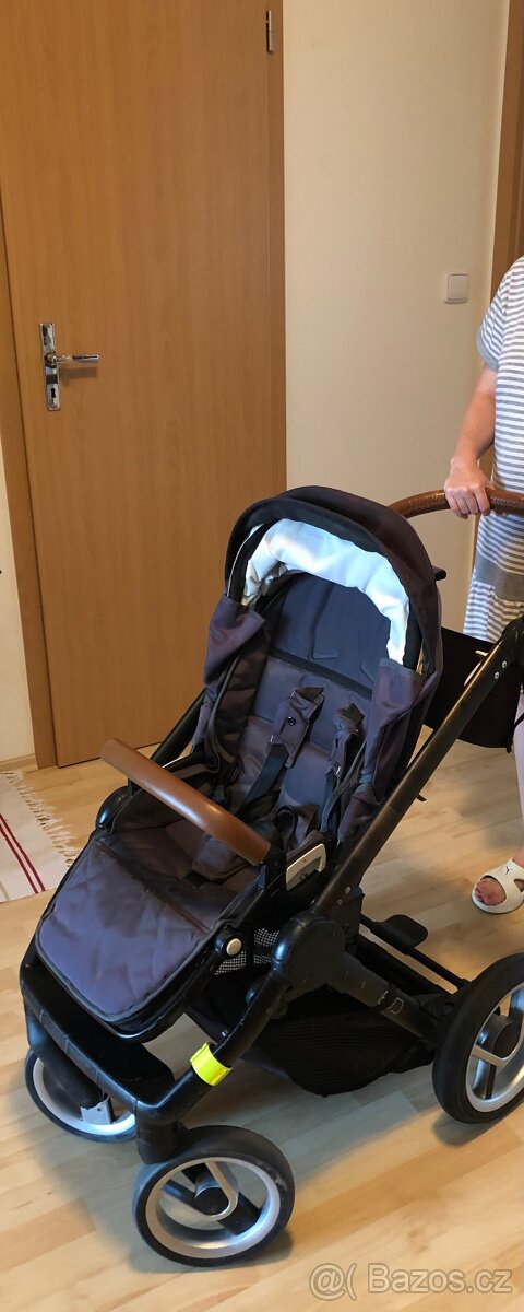 Kočárek Mutsy Evo s bohatou výbavou - 4