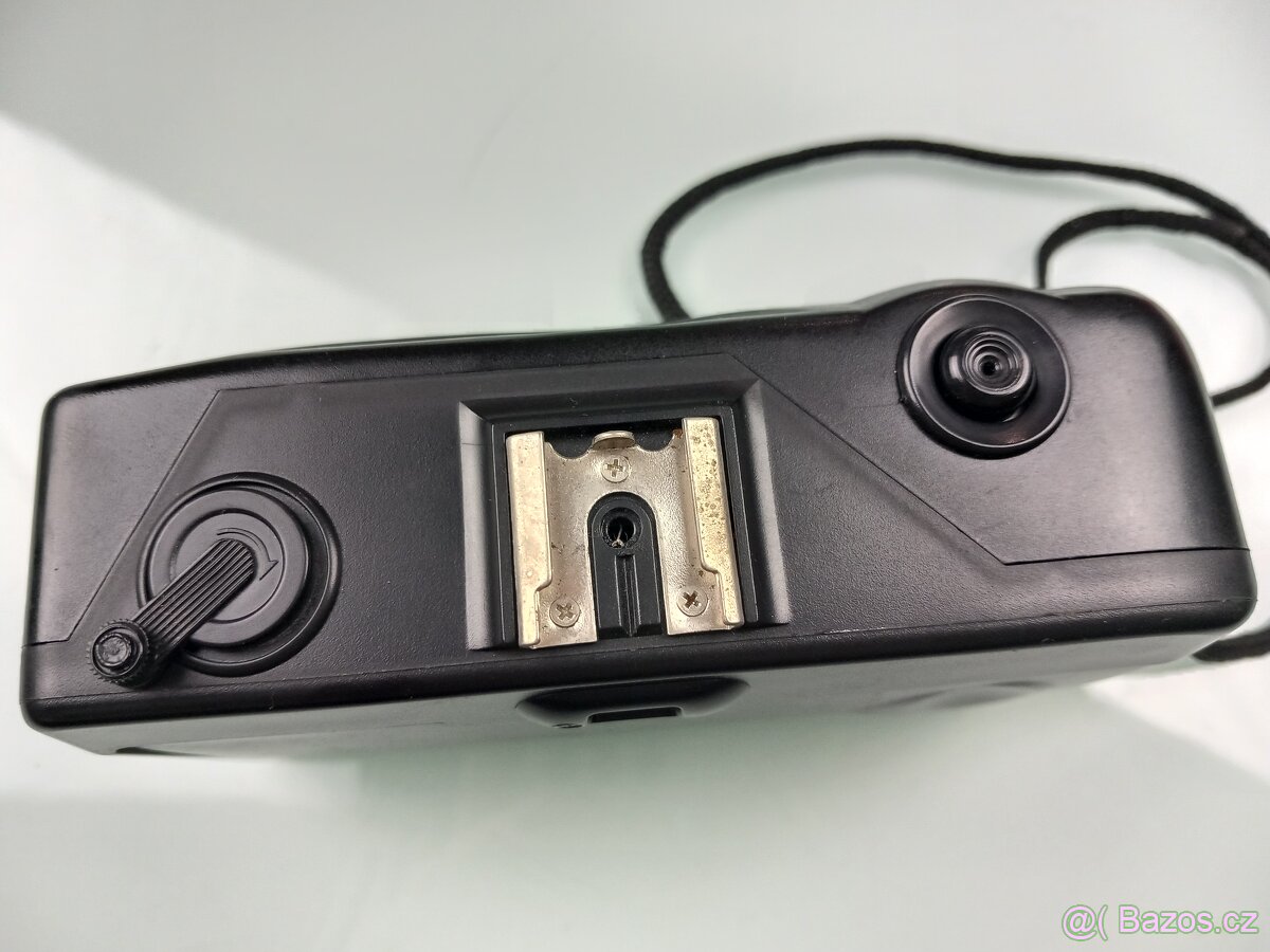 Filmový fotoaparát PC-606 Free Focus - 4