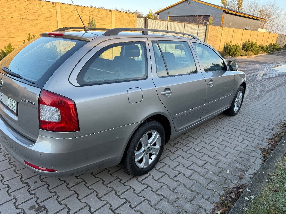 Škoda Octavia Combi 2 1.6 mpi facelift - 4