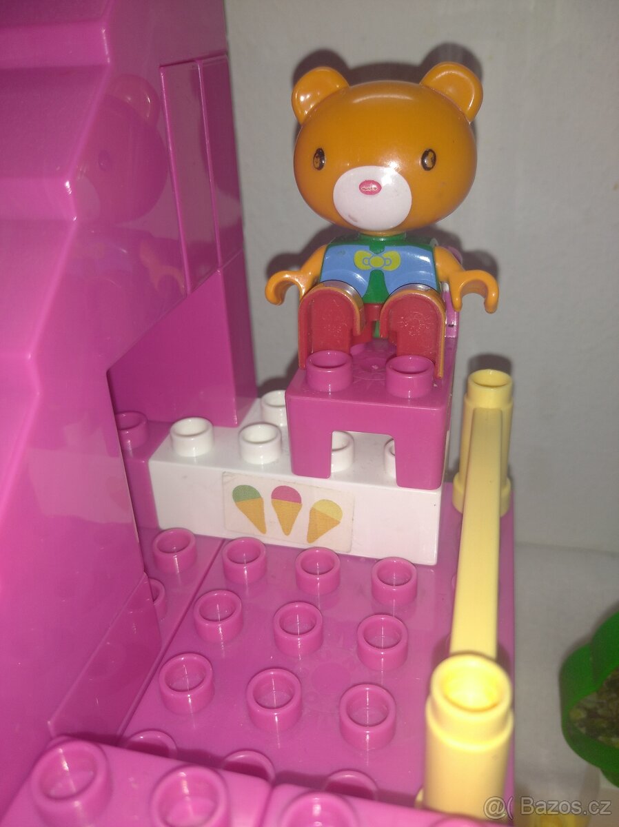 Hello Kitty domeček se zahrádkou, stavebnice UNICO Plus - 4