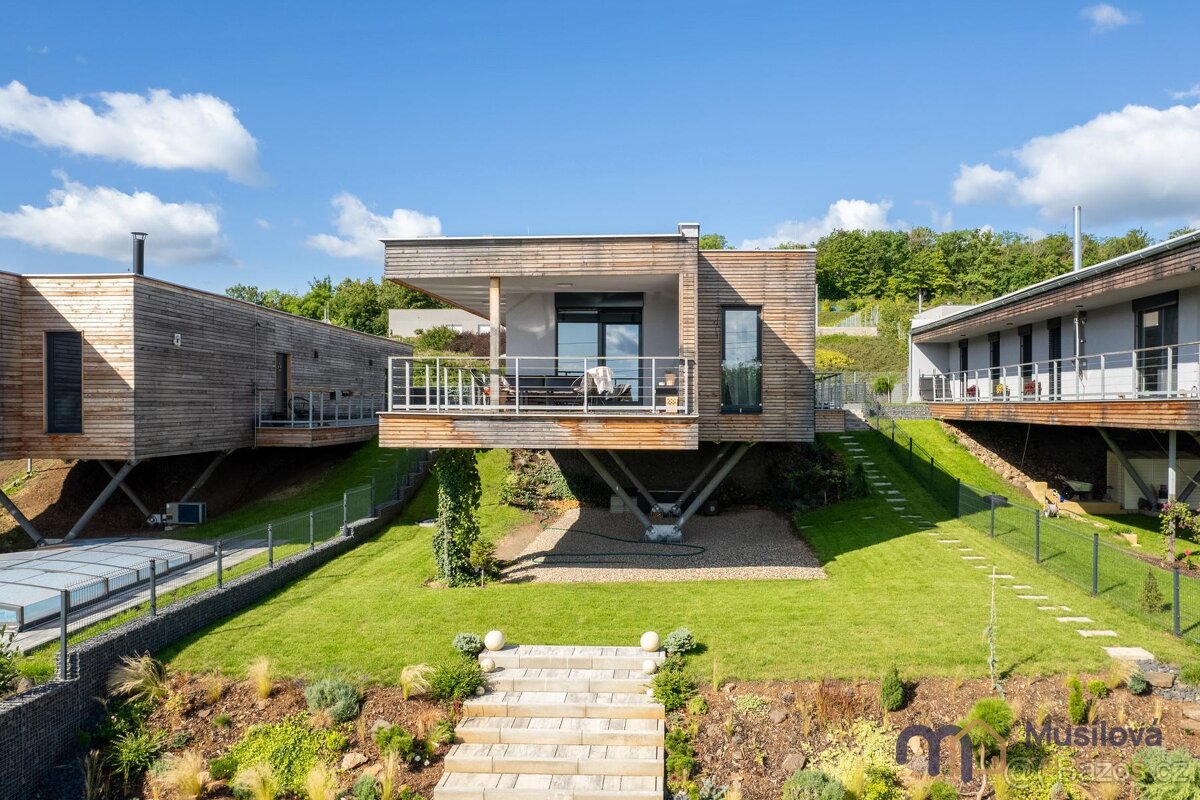 Prodej vily 175 m2, pozemek 460 m2 - 4