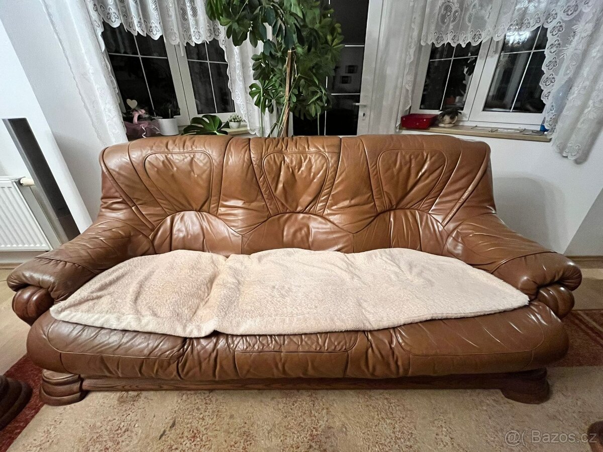 Masivní sedací souprava - 4