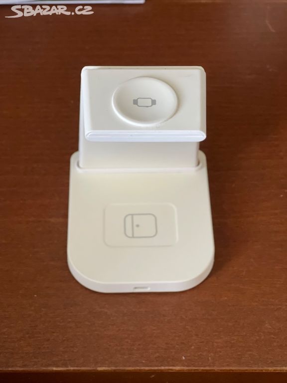 Bezdrátová nabíječka 3 v 1 - 4