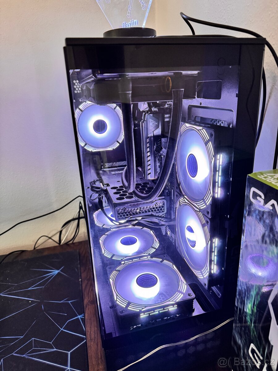 Herní PC RTX 3060 | Ryzen 7 | Vodní chlazení s LCD - 4