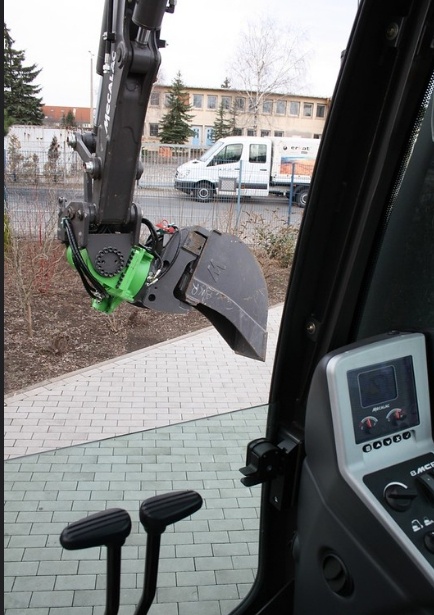 naklápěcí rotátor HKS - 4