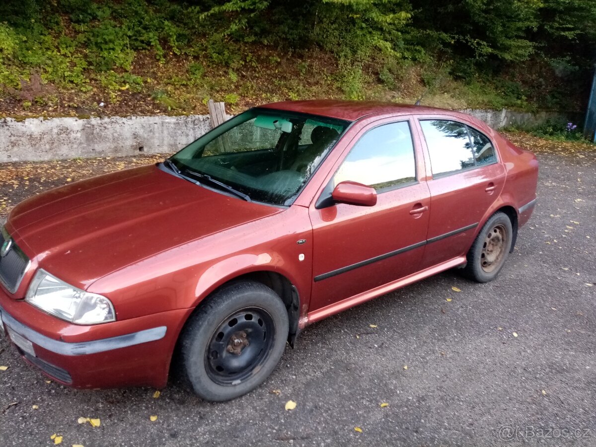 Škoda Octavia 1,6 Liftback - 4