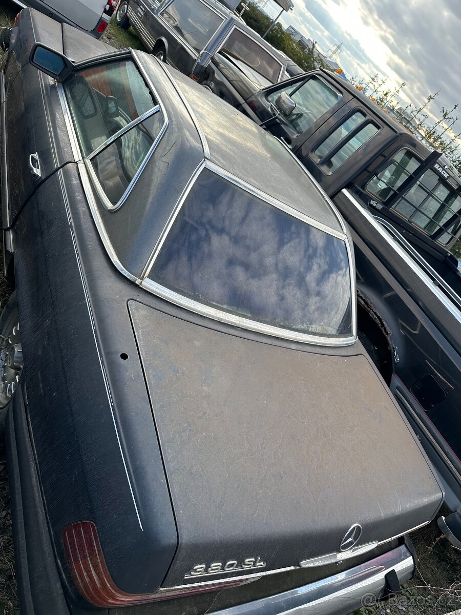 Mercedes-Benz R107 380SL - 4
