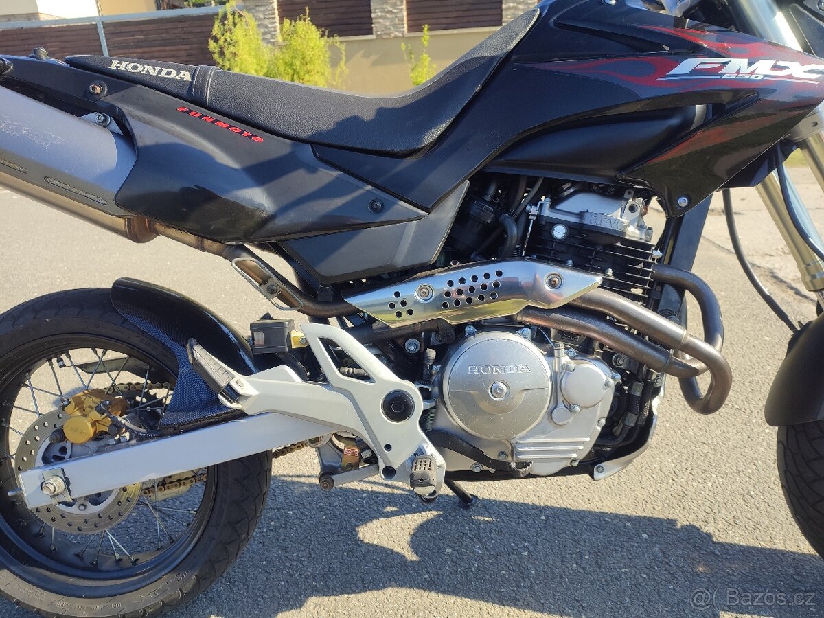 Honda FMX 650 v zachovalém stavu.