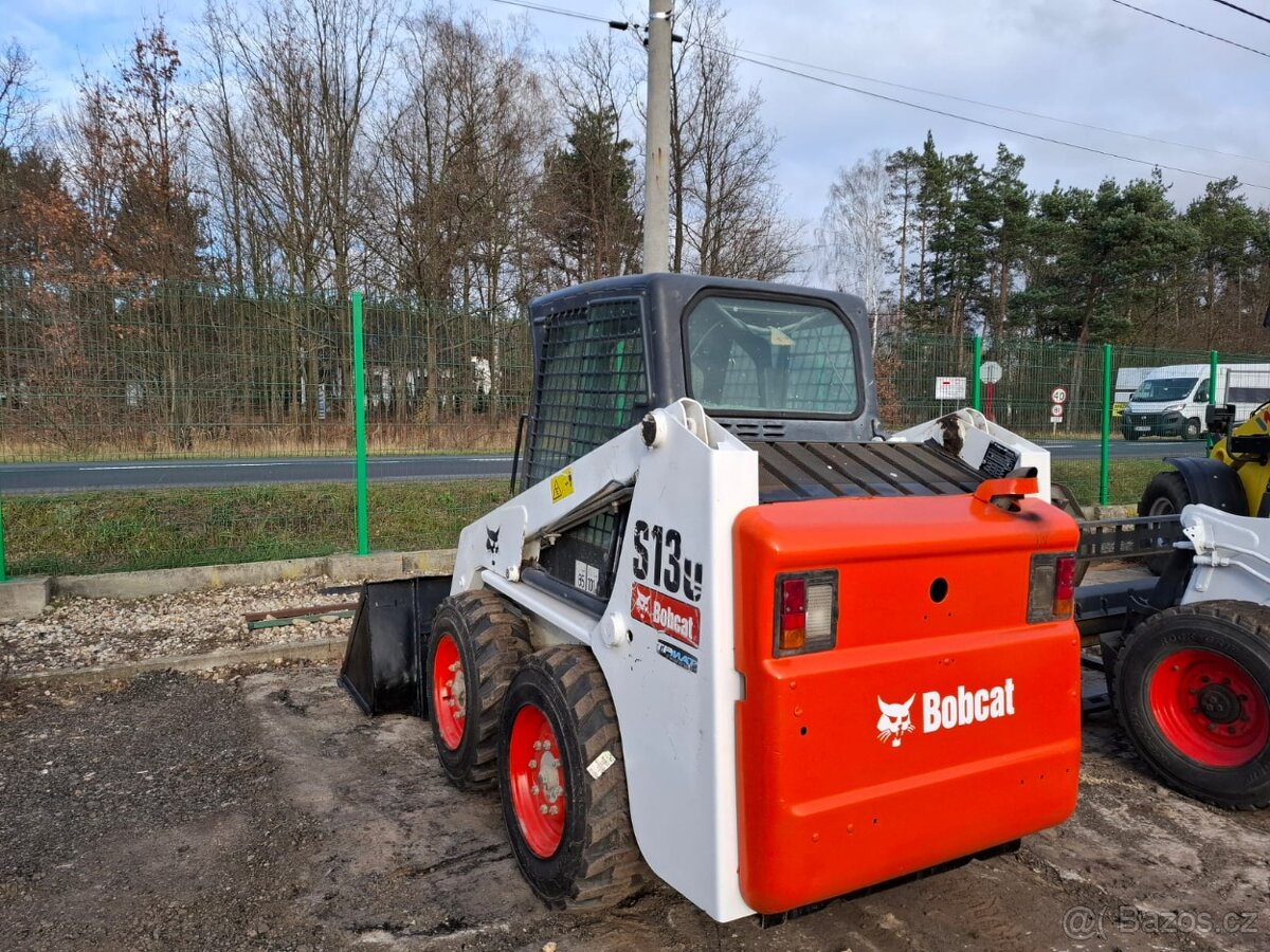 Smykový nakladač BOBCAT S130 Gehl cat - 4