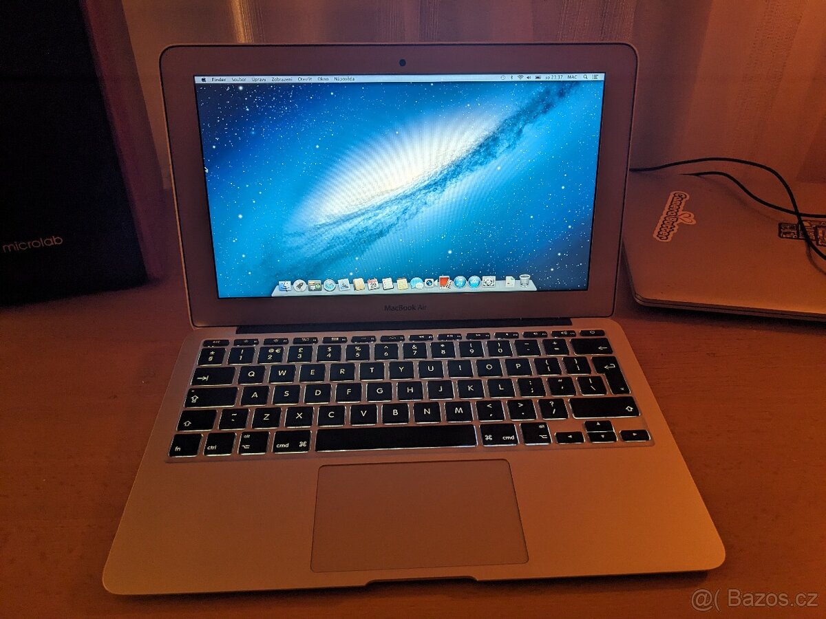 Apple macbook air 11.6" A1465 - 4