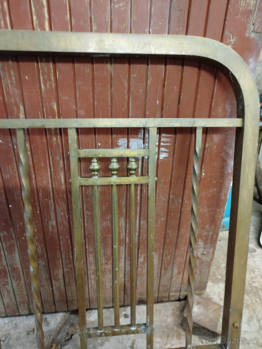 ,, Starožitná " mosazná postel - 4