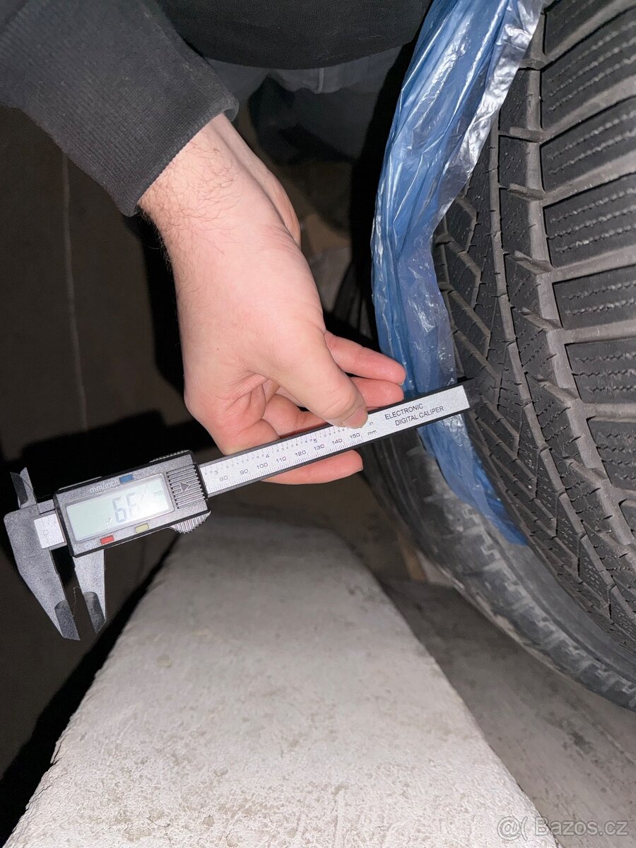 255/40 R19 zimní Continental - 4