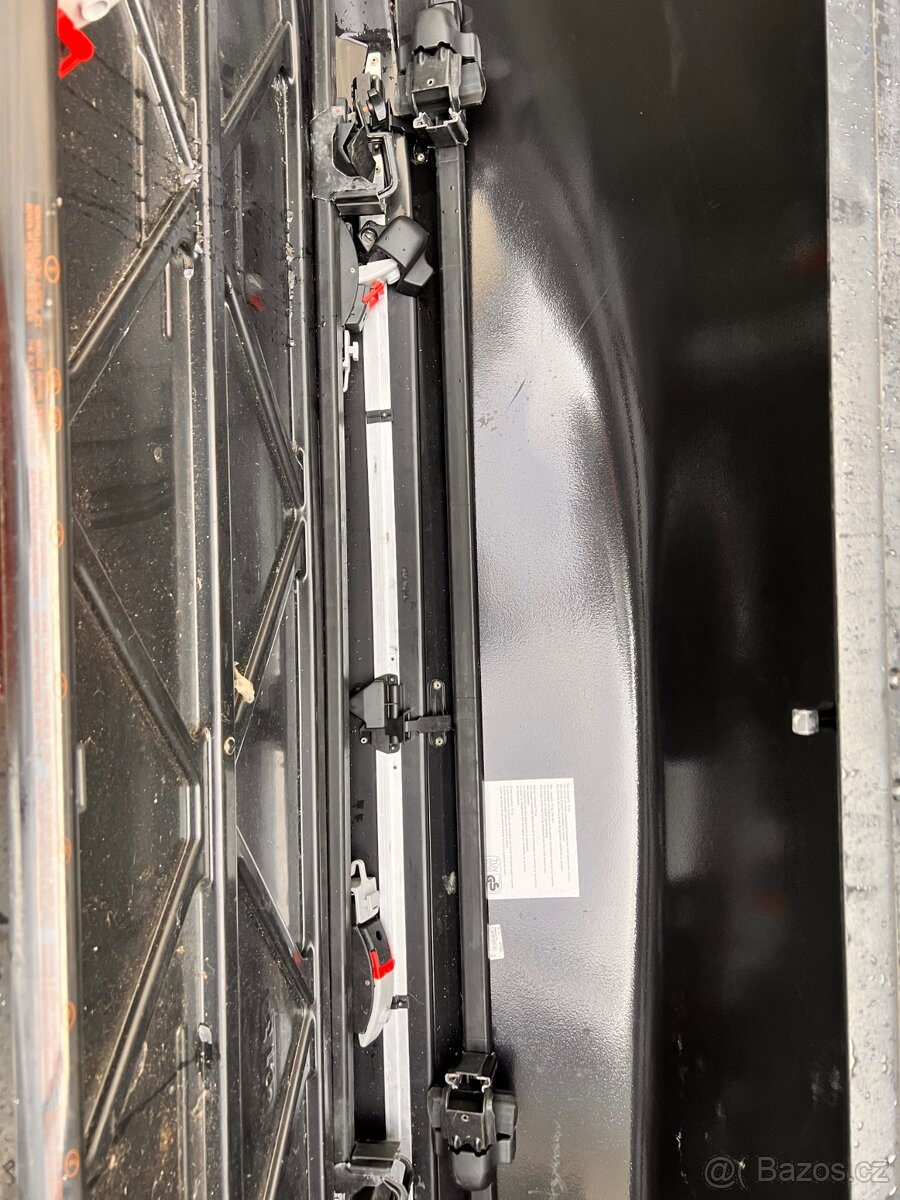 Prodám střešní box THULE XXL - 4