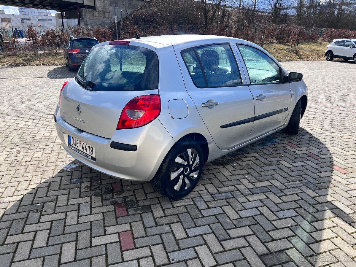Renault clio lll - 4