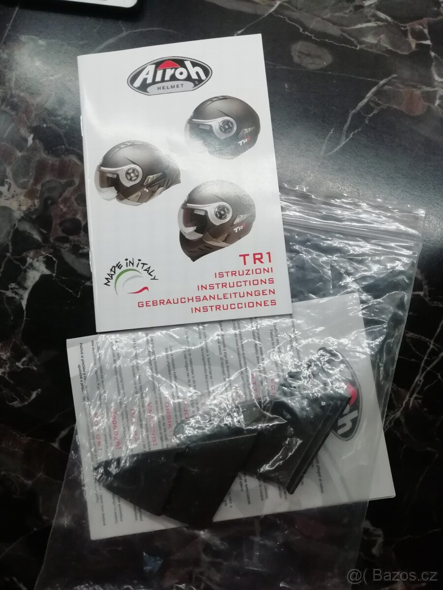 Helma Airoh TR1 vel. XS - 4