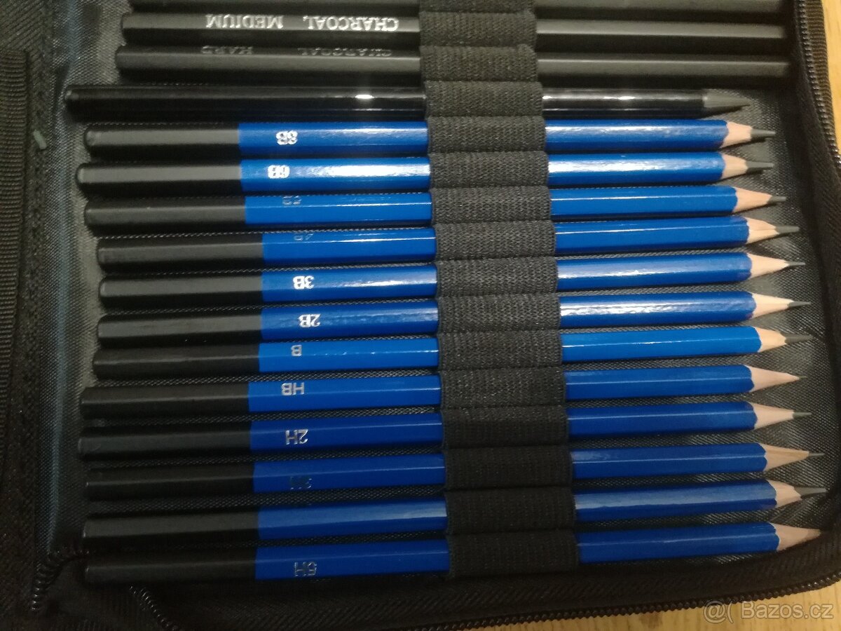 Penál s tužkami a pastelkami - 4