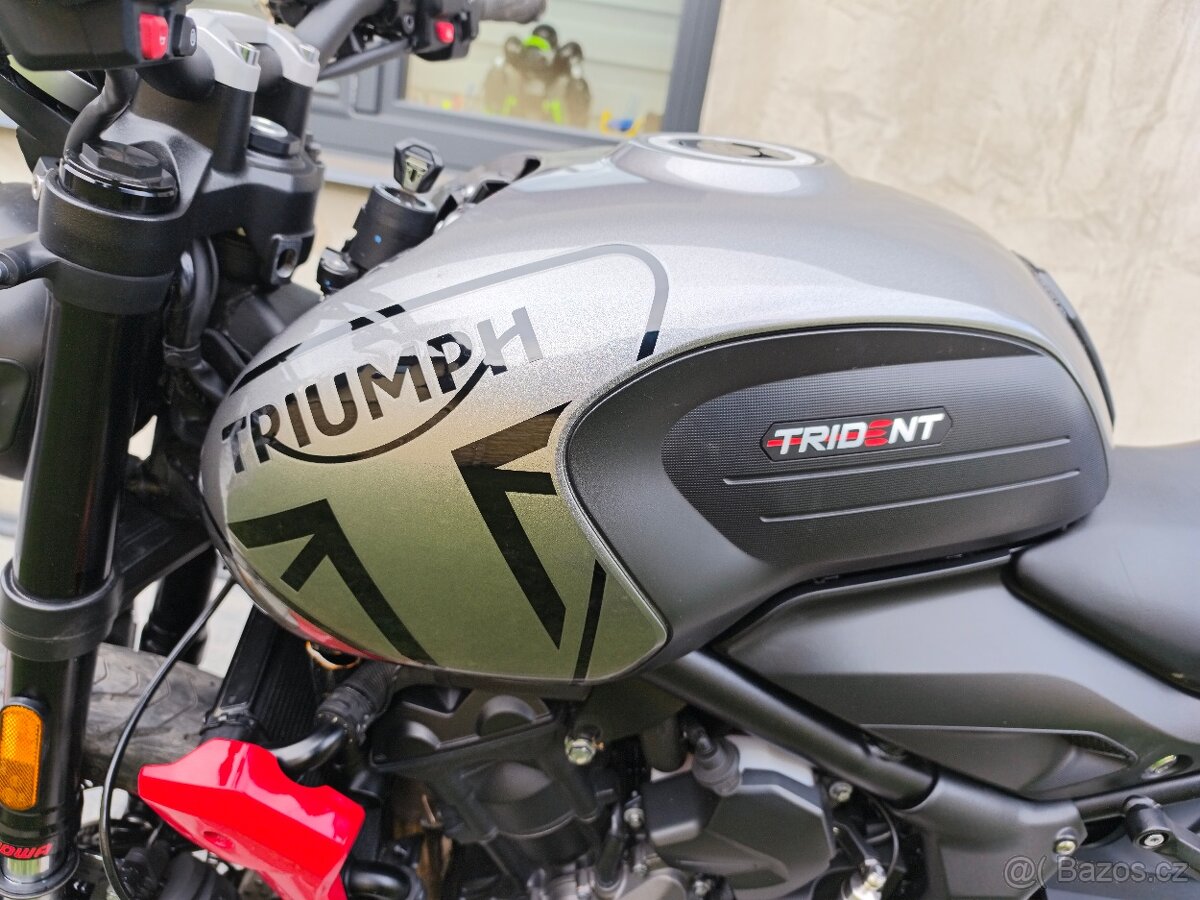 Triumph trident - 4